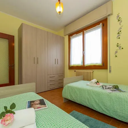 Appartement Sleeps 6 Wifi Ossuccio
