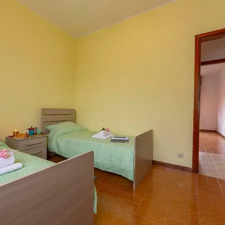 Sleeps 6 Wifi Appartement Ossuccio